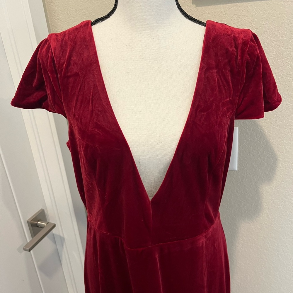 Feeling Flawless Burgundy Velvet V-Neck Maxi Dress - Picture 3 of 8